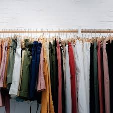 Clothing for every UK style: shop at ukstores.org!