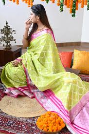 Discover the Best Deals on Sarees Online in the UK
