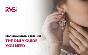 Exploring the World of Online Jewellery Shopping in the UK