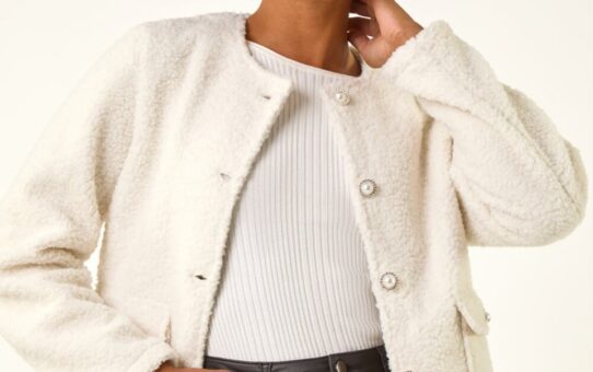 Exclusive Ladies Fashion for Sale: Elevate Your Wardrobe Today!