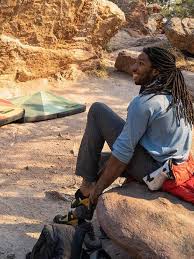 Discover Sustainable Style: Online Thrift Store Clothes for Eco-conscious Fashionistas