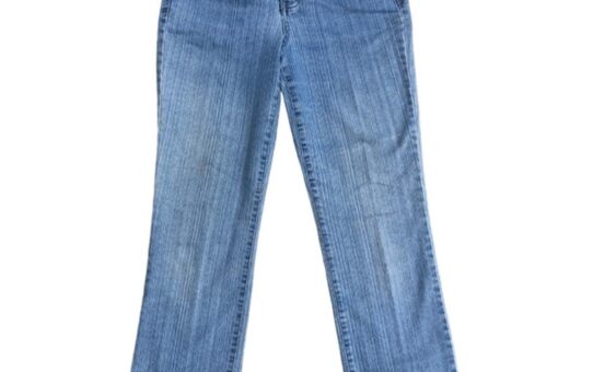 Discover Stylish Savings: Women's Jeans on Sale Now!