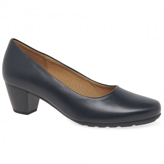 ladies footwear online